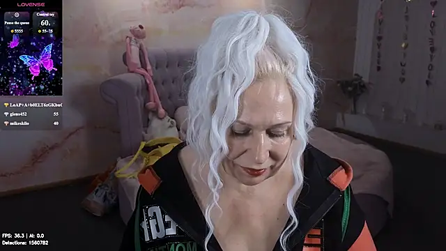 Penelope_Pinky webcam