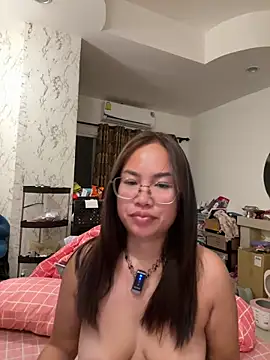 Ponthip webcam