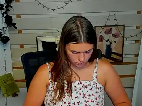 Josephine_Kiss webcam