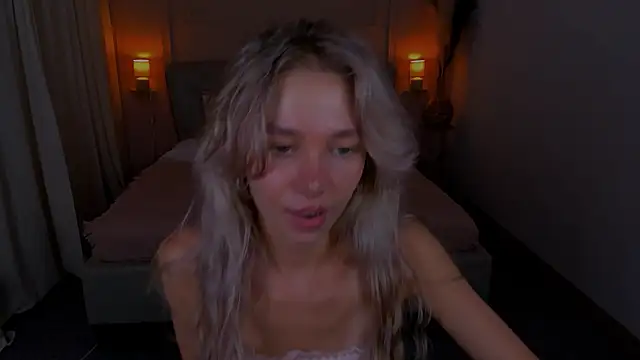 LuluAlis live cam on StripChat