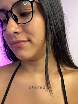 Val12777 live cam on StripChat