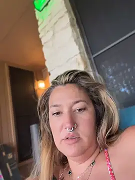 tWerKinGirl36 live cam on StripChat