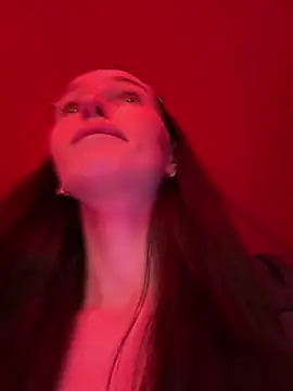 -missbehaving- (F teen) - downblouse with nipps out