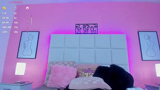charlotte_kisss webcam