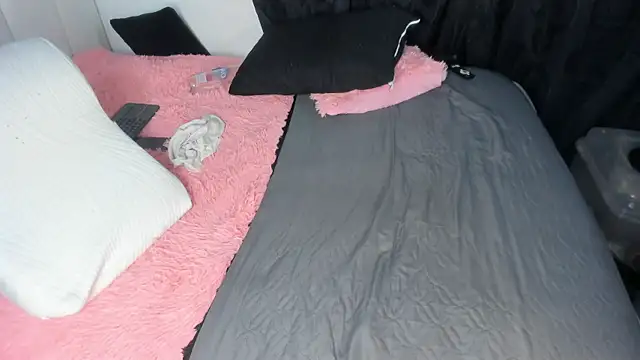 lanastone86 live cam on StripChat