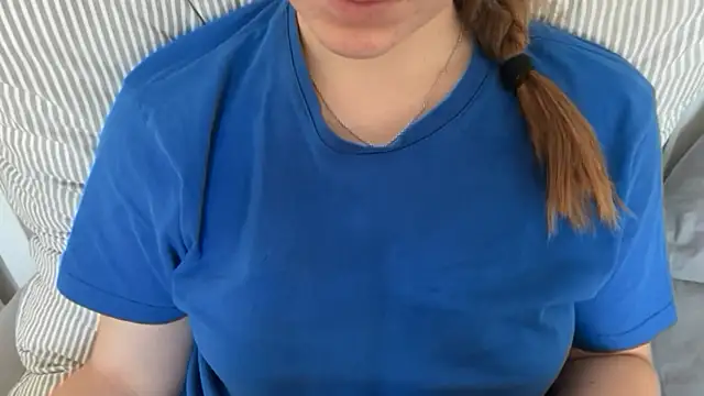 Lucyschickt 🈂 free sex cam