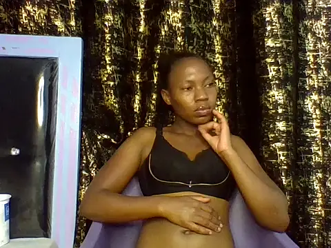 Lovey_daisy15 live cam on StripChat