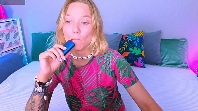 Karen_morris live cam on StripChat