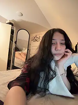 KRASOTKA_LIYA live cam on StripChat