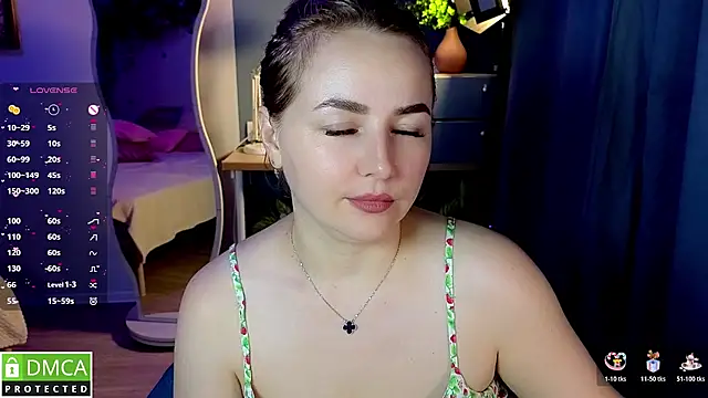 Mira_Mermayd live cam on StripChat
