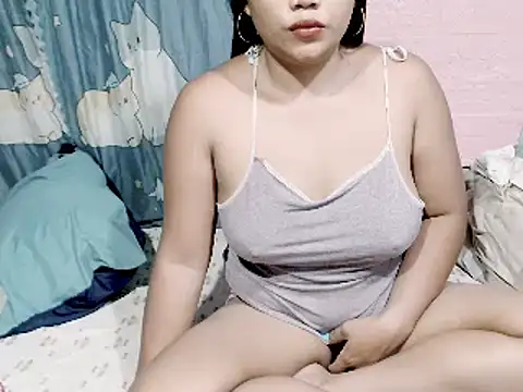 FloraMoreno live cam on StripChat