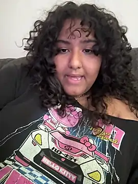 Angeliccreamyrican live cam on StripChat