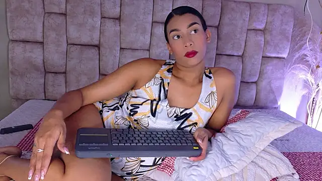 MelanyStone_