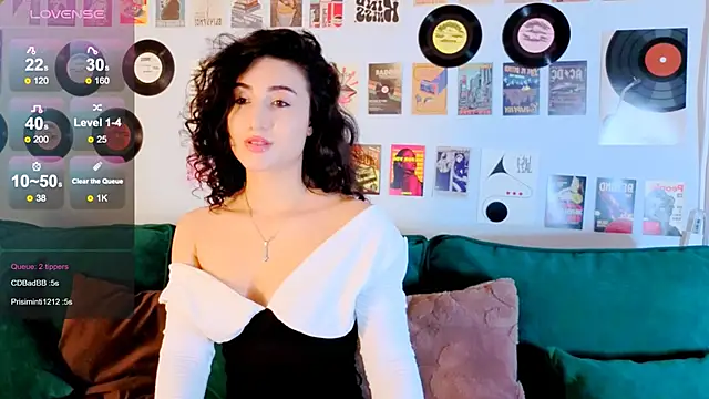 Maya_Rogerss webcam