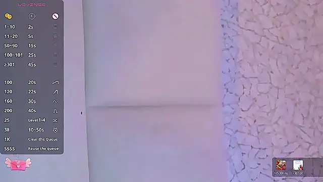 Summer_walkerr webcam