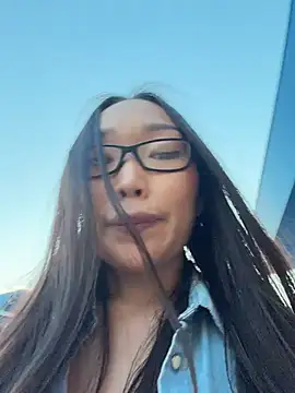 trytomakememoam webcam