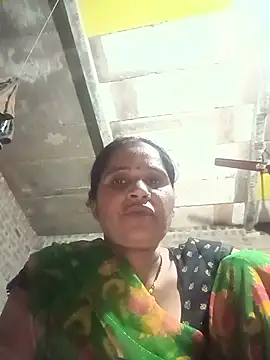 Nm_sanjna live cam on StripChat