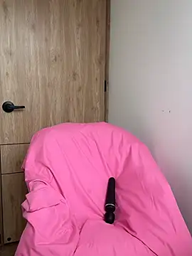 pinkbaddie777 live cam on StripChat