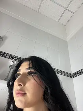 BadLilAngelXXX webcam
