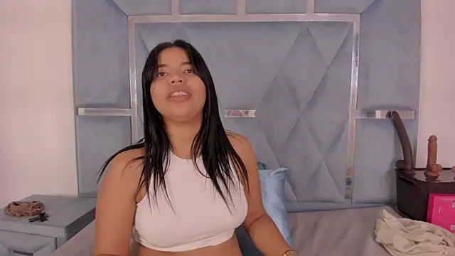 Lucy_asm webcam