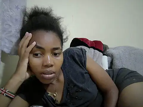 MidnightNala webcam