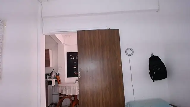 yselahot live cam on StripChat