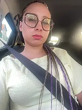 queenlo_xxx webcam