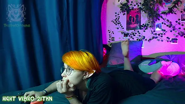 TrickyKitsune webcam