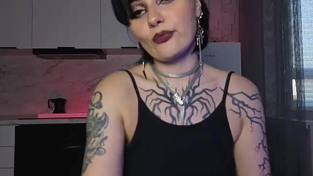 IntrigueYourDay webcam