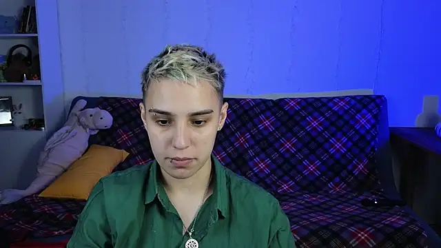 LuxuryLoverss webcam