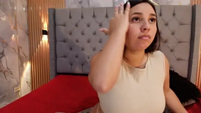 LizzRouse webcam