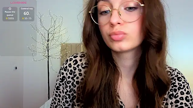 Real_cutie1 live cam on StripChat
