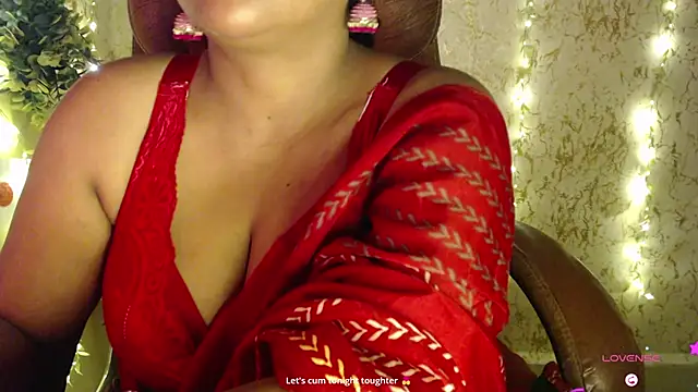 ItsMiraDesire live cam on StripChat