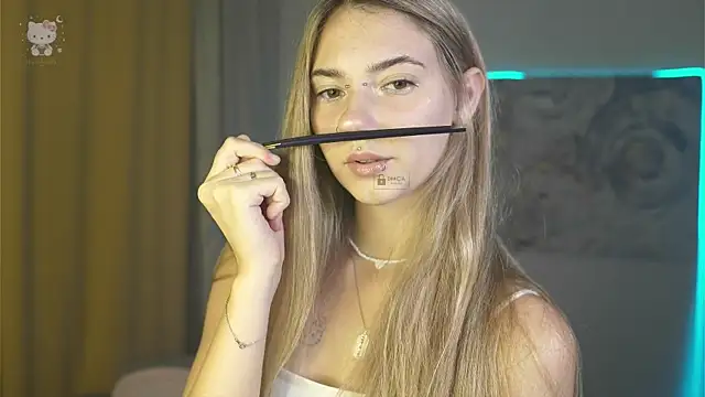 angel_lin webcam