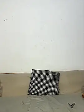 luo-77's live cam