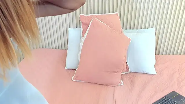charlottebrowns_ webcam