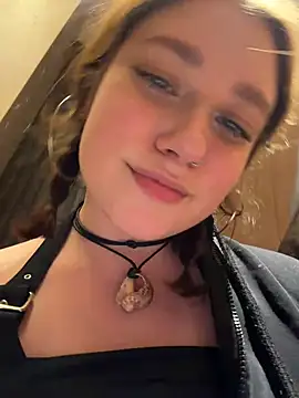 lucy-joy webcam