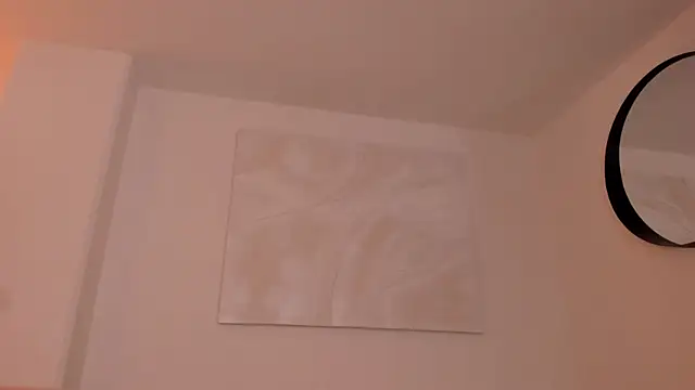 AmbarJames_ webcam
