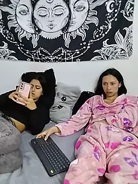 abby_n_emily webcam