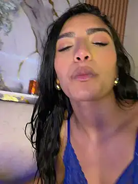 AlinaArgii webcam