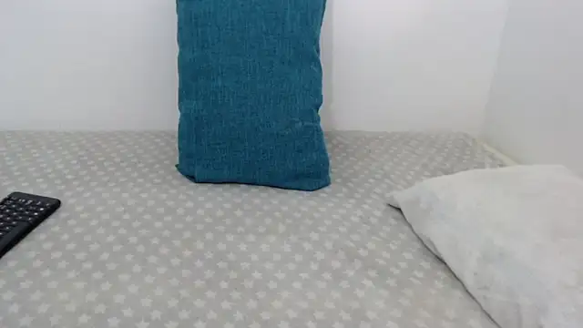 ElizabethMiler webcam