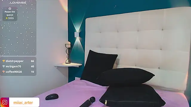 MiaaCarter_ webcam