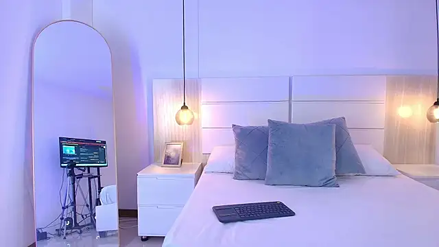 victoria_clarke_ webcam