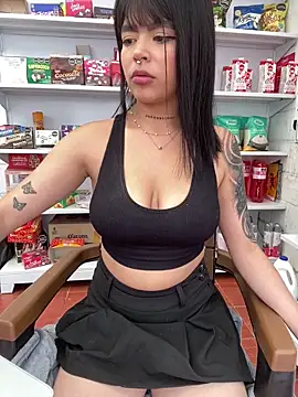 ViioletaXXX webcam