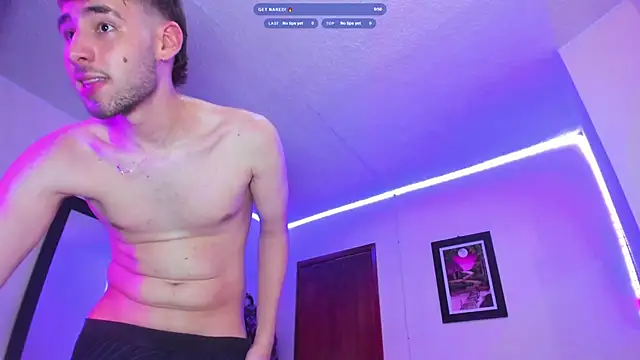 YourGirlfriendsFavorite webcam