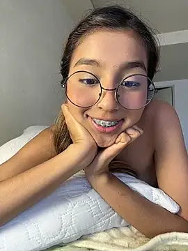 coraline_Ro webcam