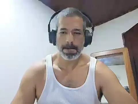 jackbigcock11 webcam