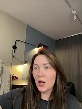 Kiss_My_Body webcam