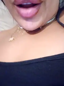 Sexlove1xo webcam
