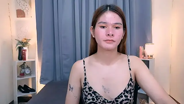 Mimi_Mckinley webcam